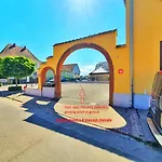 Cocoon Spa-4 Pers-jacuzzi-parking-jardin-clim-colmar *
