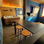 Apartament Cocoon Spa-4 Pers-jacuzzi-parking-jardin-clim-colmar Holtzwihr