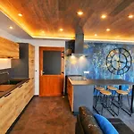 Cocoon Spa-4 Pers-jacuzzi-parking-jardin-clim-colmar *